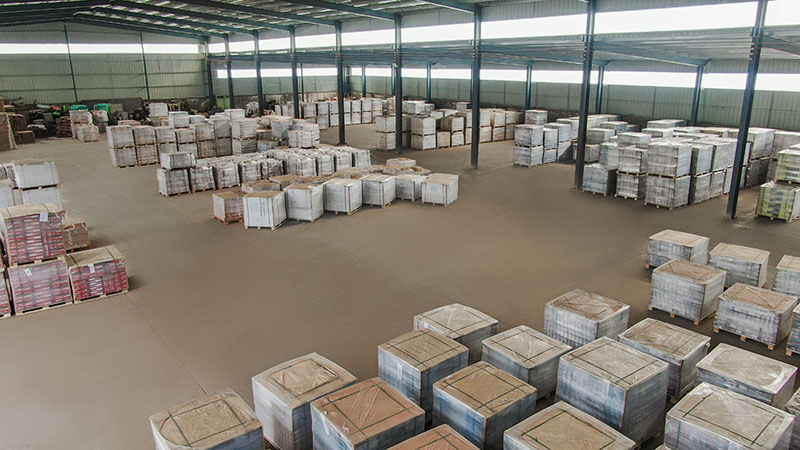 Finished brake discs packed on pallets in the YNHI warehouse